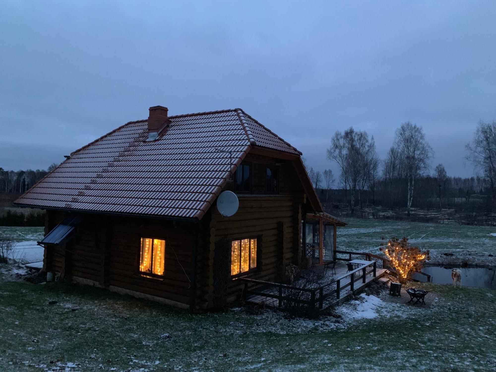 Hotel Kundzini à Bīriņi Extérieur photo