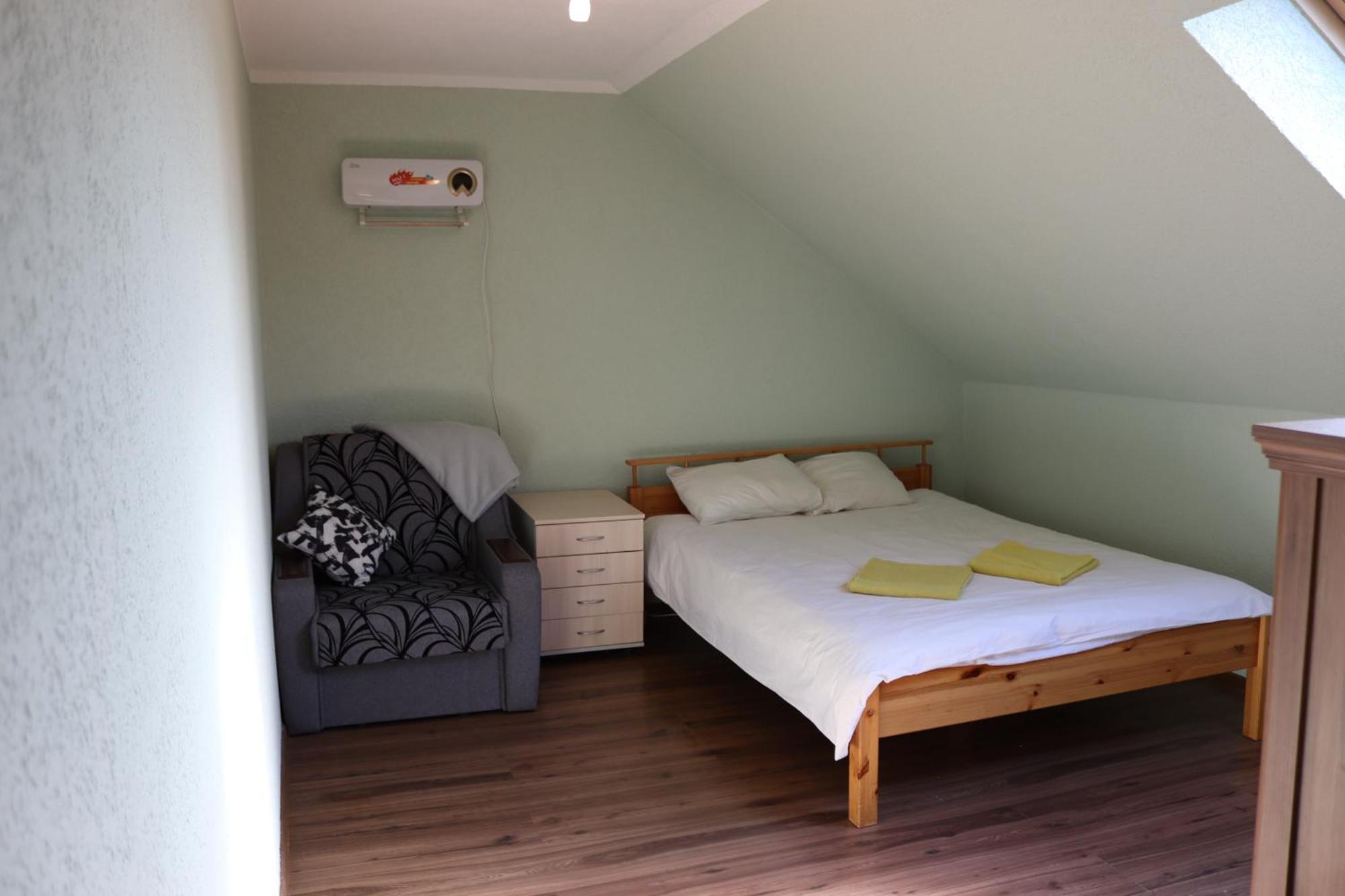 Hotel Kundzini à Bīriņi Extérieur photo