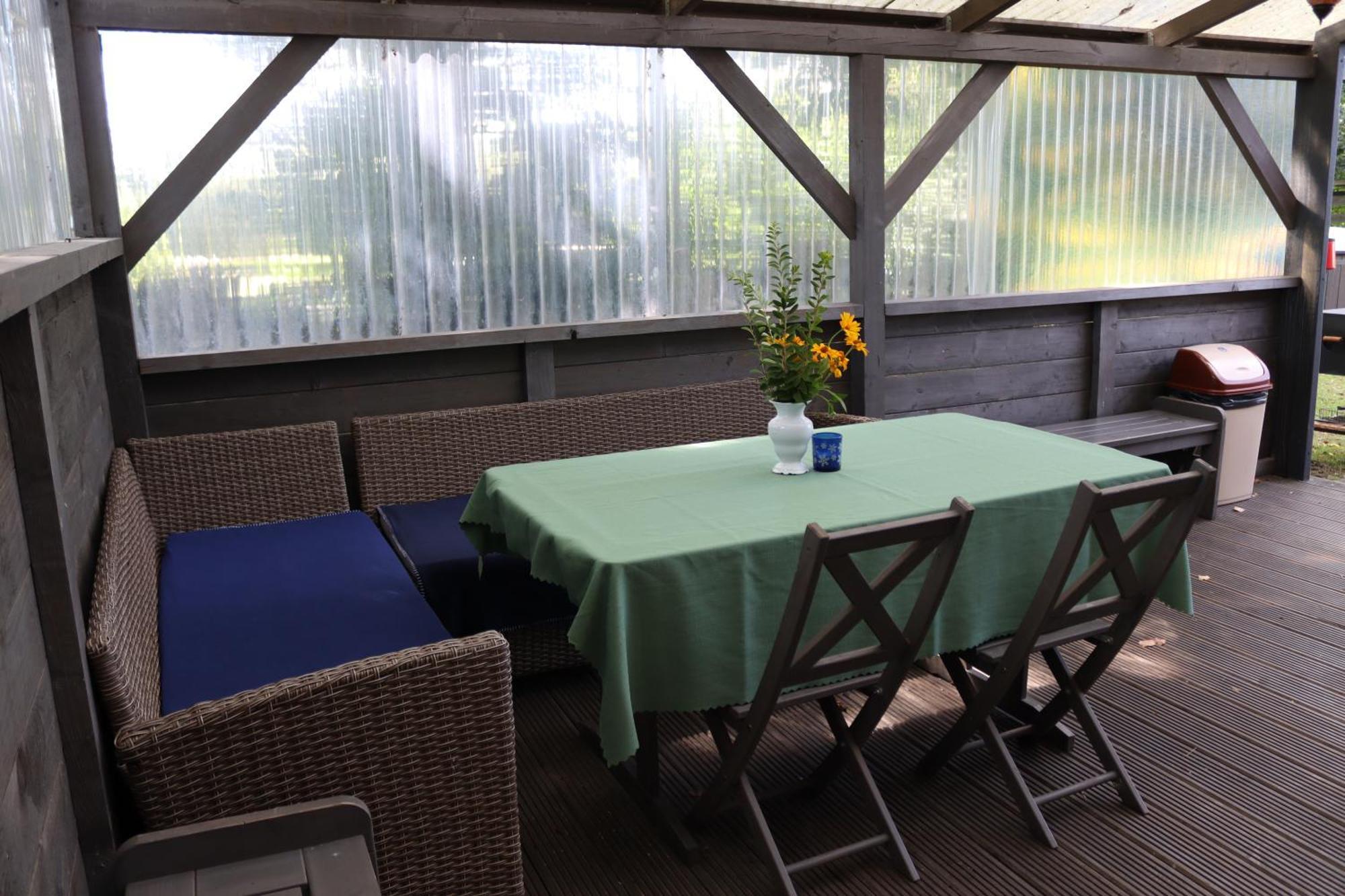 Hotel Kundzini à Bīriņi Extérieur photo